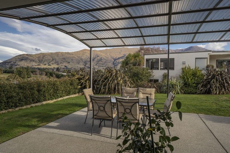 Photo of property in 20 Mount Iron Drive, Wanaka, 9305