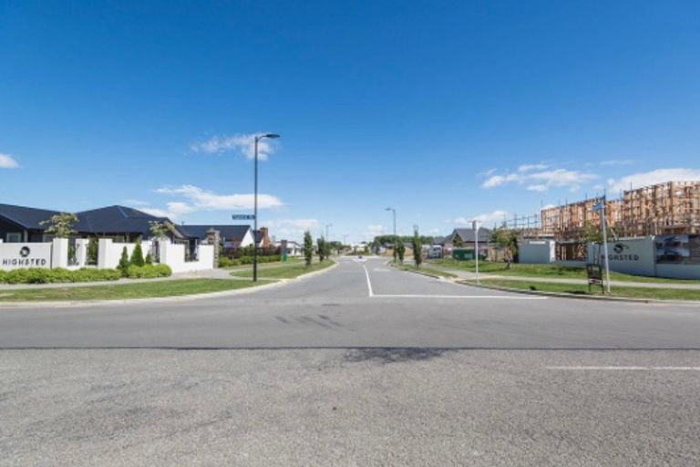 Photo of property in 8 Broadstairs Avenue, Casebrook, Christchurch, 8051