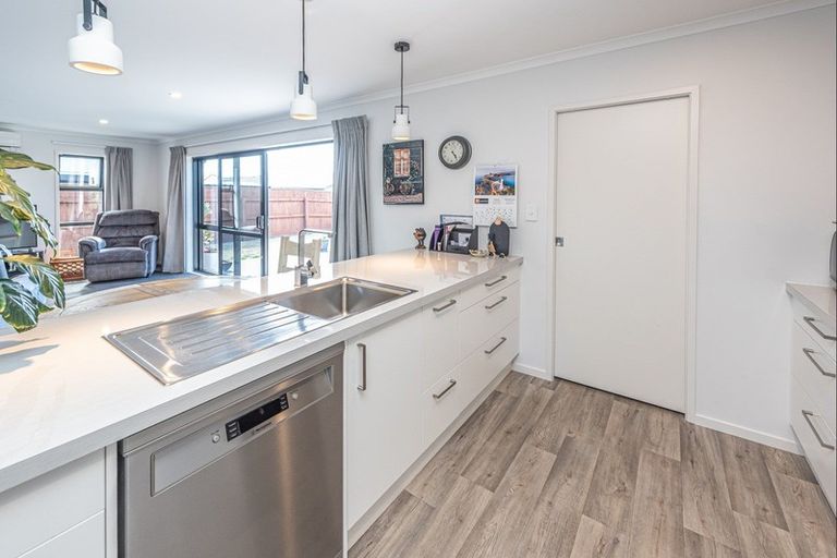 Photo of property in 20 Magnolia Crescent, Tawhero, Whanganui, 4501