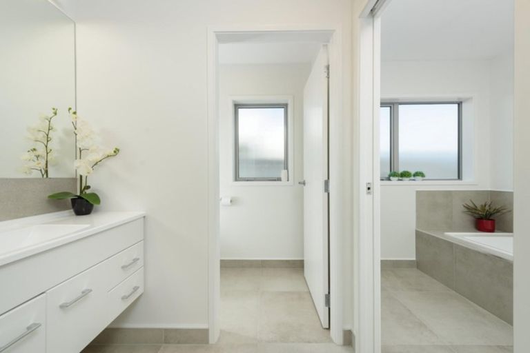 Photo of property in 17 Saddlers Way, Papamoa, 3118