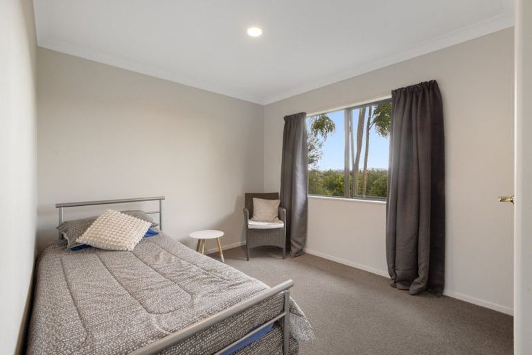 Photo of property in 5 Greenstone Way, Hairini, Tauranga, 3112