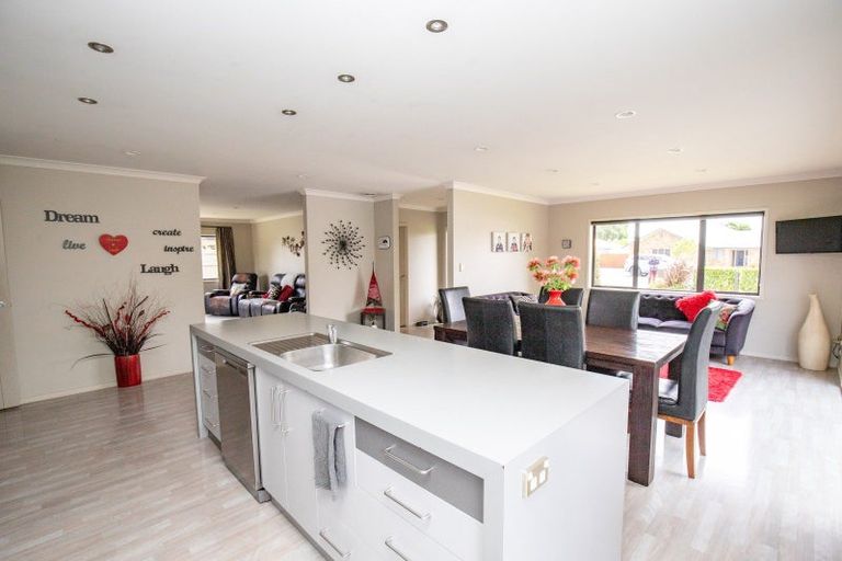 Photo of property in 13 Benner Drive, Ngatea, 3503