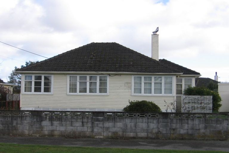 Photo of property in 17 Churchill Avenue, Lansdowne, Masterton, 5810