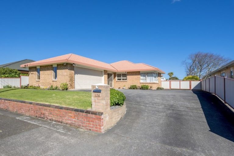 Photo of property in 176 Bath Street, Levin, 5510