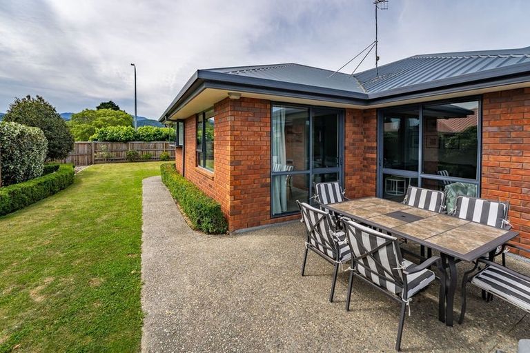 Photo of property in 53 Starveall Street, Brightwater, 7022