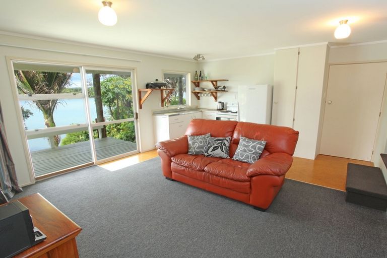 Photo of property in 24 Opotoru Road, Raglan, 3225