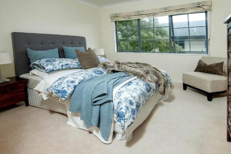 Photo of property in 23 Manor Park, Sunnyhills, Auckland, 2010