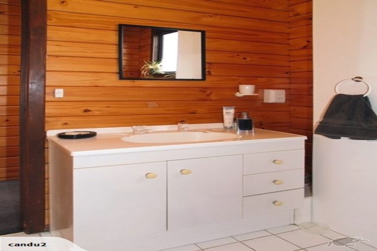 Photo of property in 34 Bodmin Terrace, Camborne, Porirua, 5026