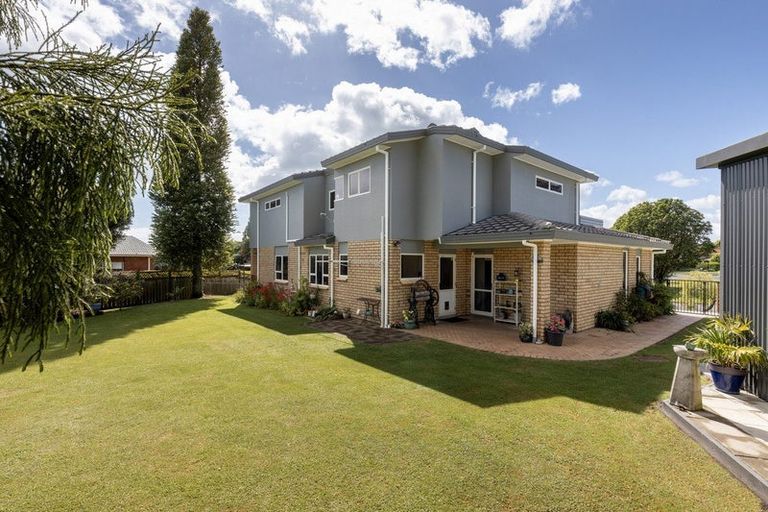 Photo of property in 23 Links View Drive, Omokoroa, 3114