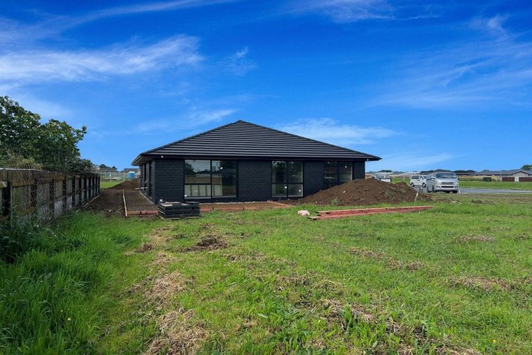 Photo of property in 10 Sanson Place, Levin, 5510