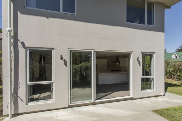 Photo of property in 32 Hunter Crescent, Wanaka, 9305