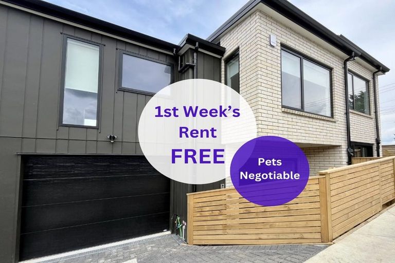 Photo of property in 98b Royal Road, Massey, Auckland, 0614