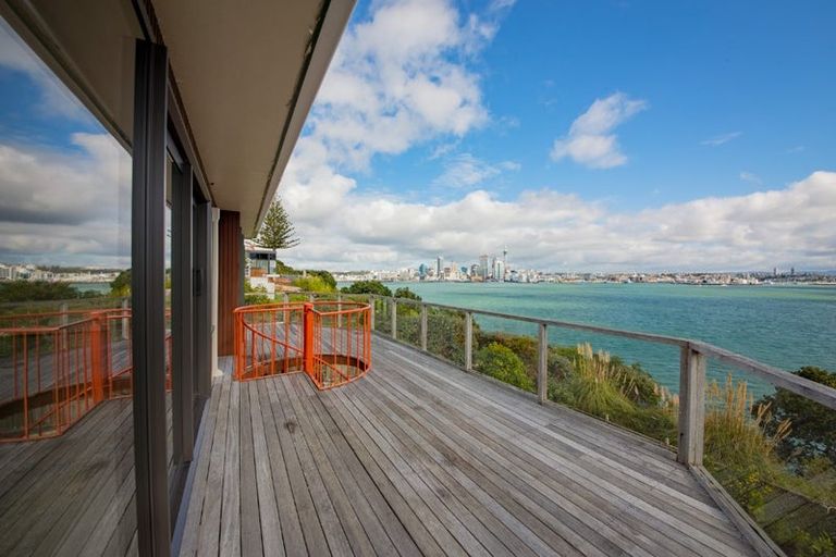 Photo of property in 106a Stanley Point Road, Stanley Point, Auckland, 0624