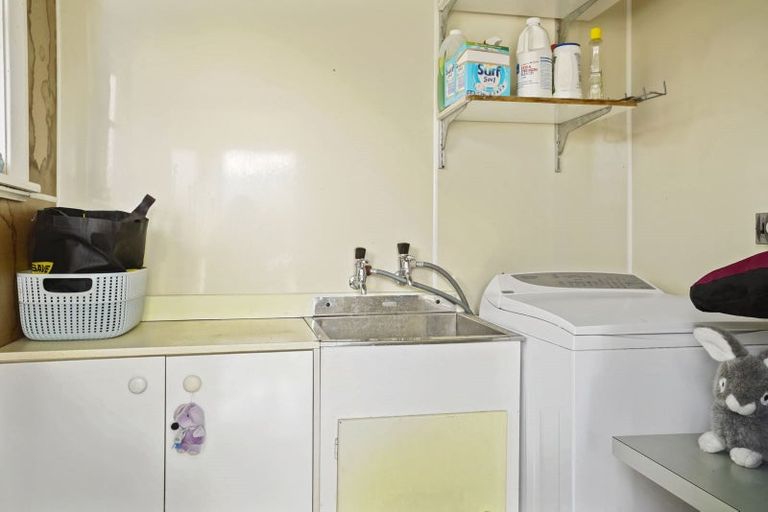 Photo of property in 28 Epsom Road, Sockburn, Christchurch, 8042