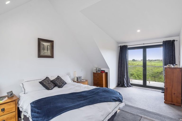 Photo of property in 42 Pukenamu Road, Te Horo, Otaki, 5581