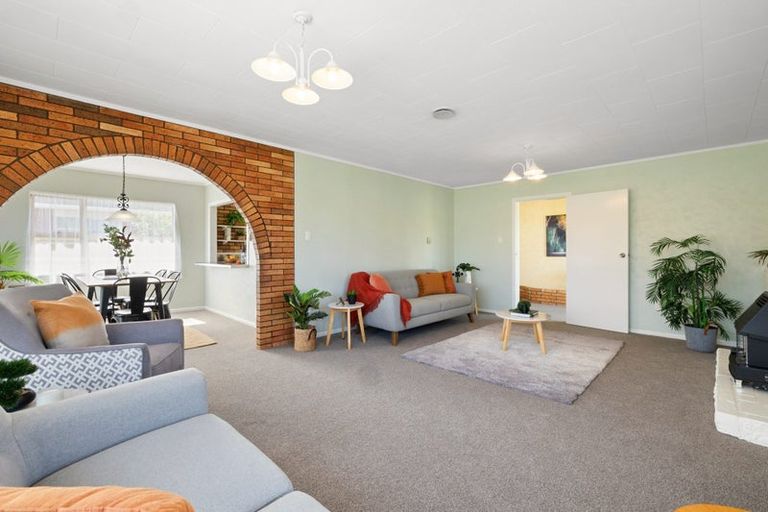 Photo of property in 5 Wesley Avenue, Frankleigh Park, New Plymouth, 4310