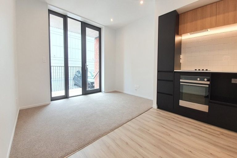 Photo of property in 3a Luxton Place, Mount Pleasant, Christchurch, 8081