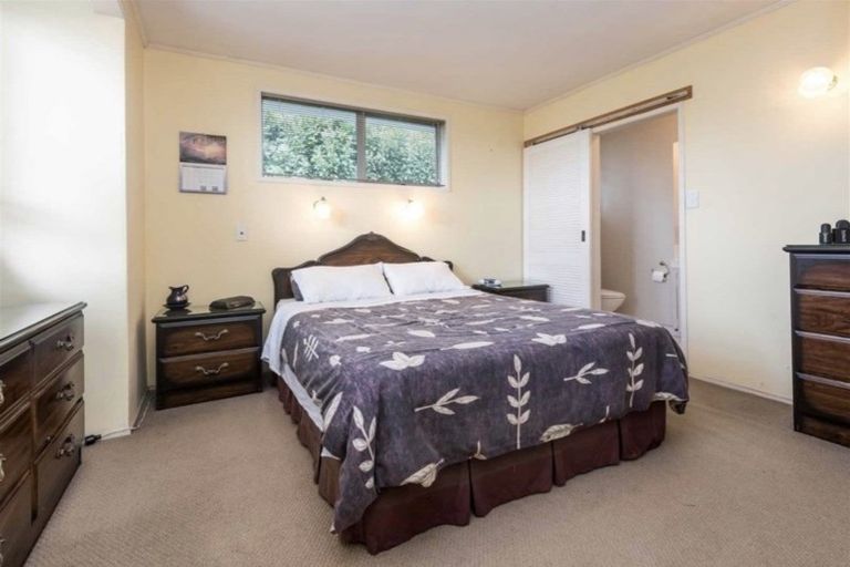Photo of property in 8 Yeoman Place, Howick, Auckland, 2014