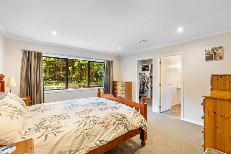 Photo of property in 11a Montrose Place, Highlands Park, New Plymouth, 4312