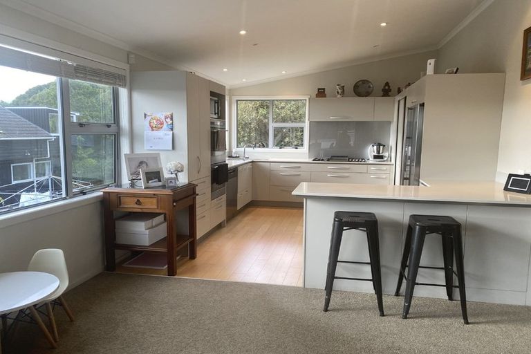 Photo of property in 37 Spinnaker Drive, Whitby, Porirua, 5024