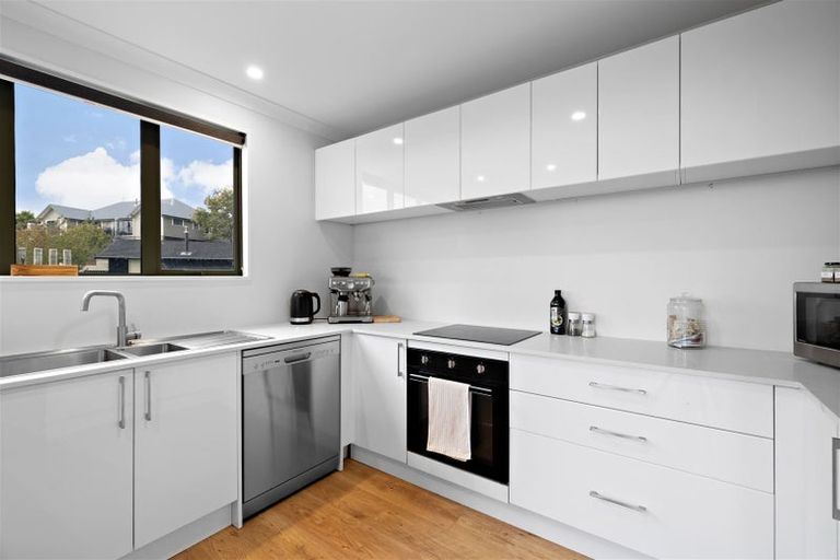 Photo of property in 36a Whareora Terrace, Cashmere, Christchurch, 8022