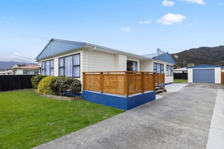 Photo of property in 25 Konini Street, Wainuiomata, Lower Hutt, 5014