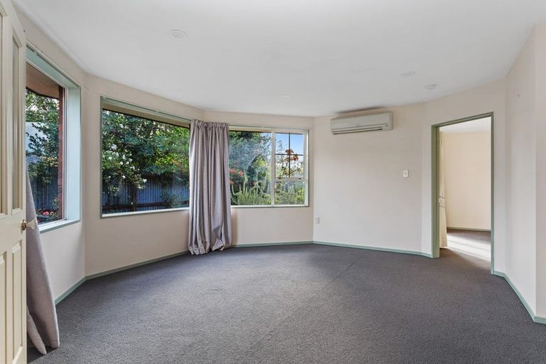 Photo of property in 23 Somerfield Street, Somerfield, Christchurch, 8024