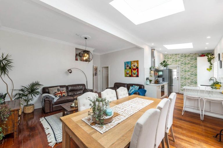 Photo of property in 2a Ellerton Road, Mount Eden, Auckland, 1024