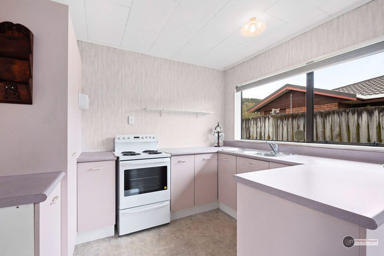 Photo of property in 9 Cooper Street, Taita, Lower Hutt, 5011