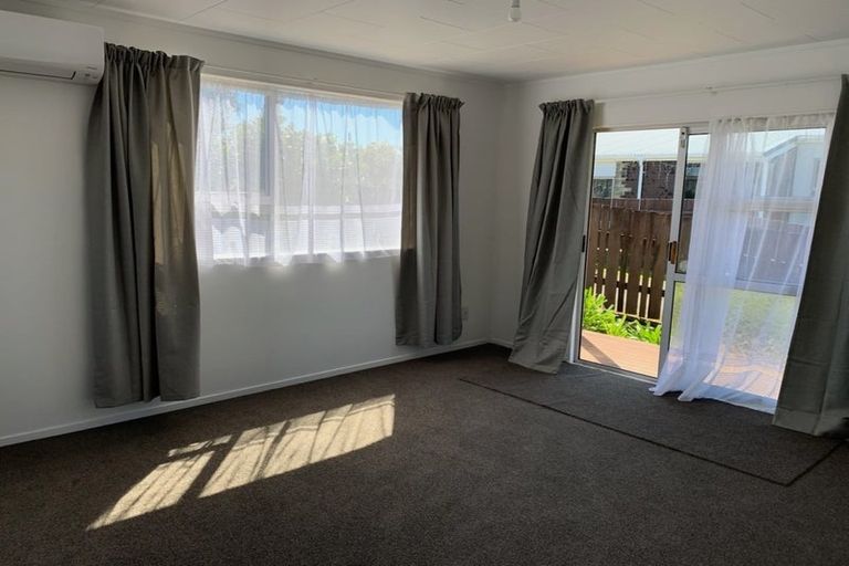 Photo of property in 1/18 Culzean Grove, Bell Block, New Plymouth, 4312