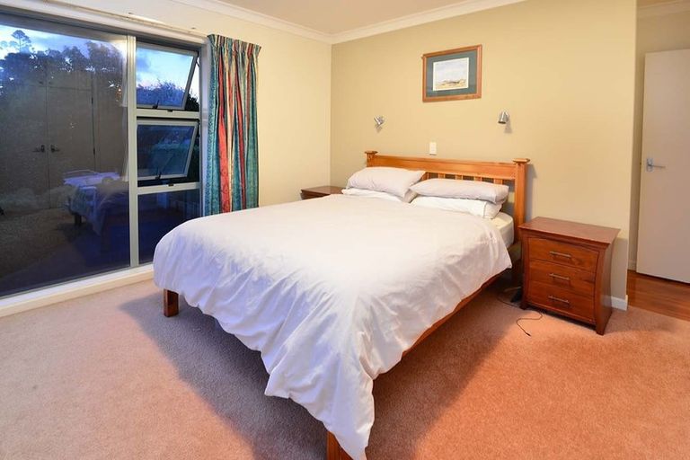 Photo of property in 1/26 Fenwick Avenue, Milford, Auckland, 0620