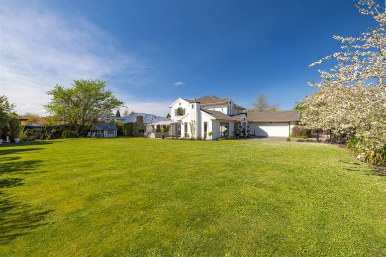 Photo of property in 204 Cavendish Road, Casebrook, Christchurch, 8051