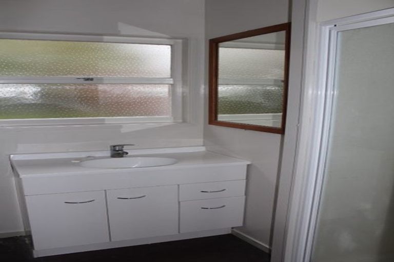 Photo of property in 12 Somme Crescent, Hillcrest, Hamilton, 3216