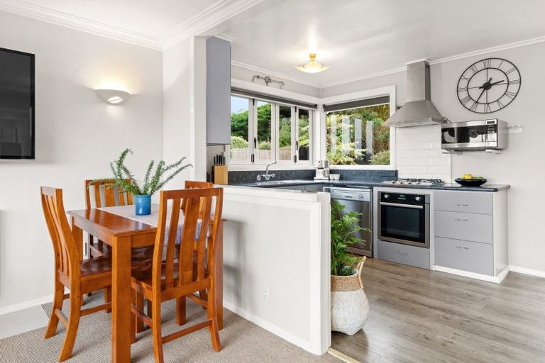 Photo of property in 3 Glengyle Street, Vauxhall, Dunedin, 9013