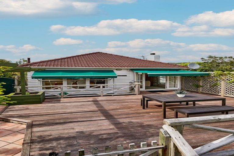 Photo of property in 196 Karori Road, Karori, Wellington, 6012