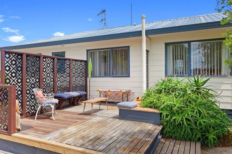 Photo of property in 74 Shaw Road, Coastlands, Whakatane, 3191