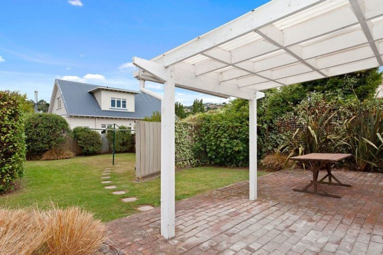 Photo of property in 96 Birdwood Avenue, Beckenham, Christchurch, 8023