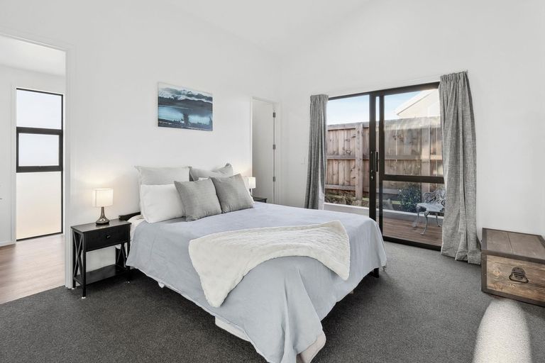 Photo of property in 9 Mcneil Crescent, Wanaka, 9305