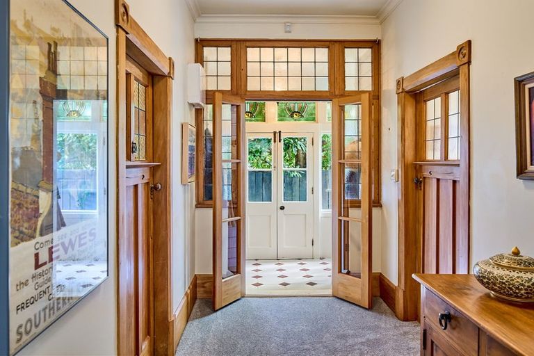 Photo of property in 7 Lochiel Road, Khandallah, Wellington, 6035