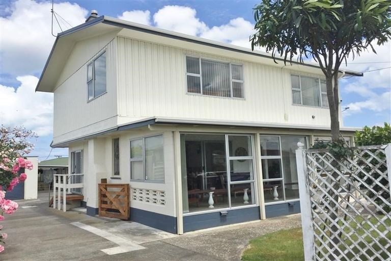 Photo of property in 6 Murch Place, Tawhero, Whanganui, 4500