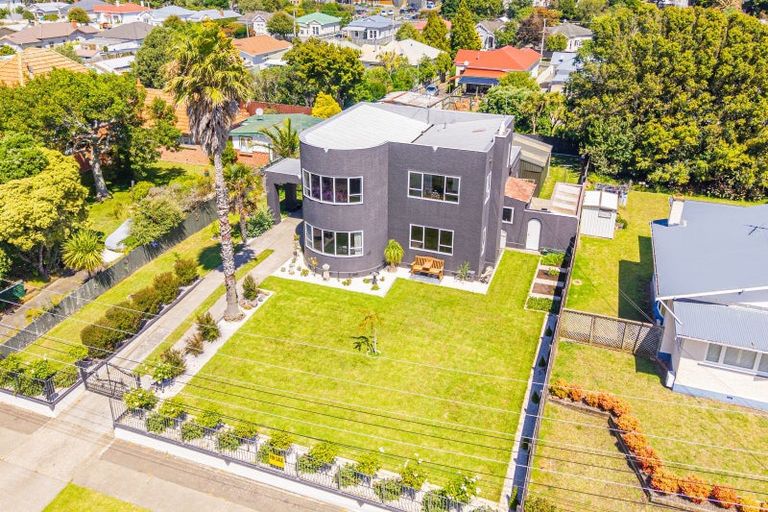 Photo of property in 5 Kawatiri Avenue, Gonville, Whanganui, 4501