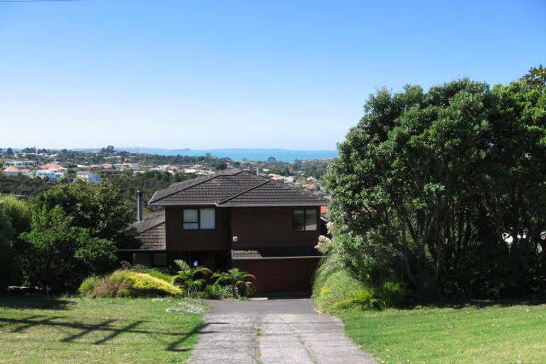Photo of property in 947 East Coast Road, Torbay, Auckland, 0630