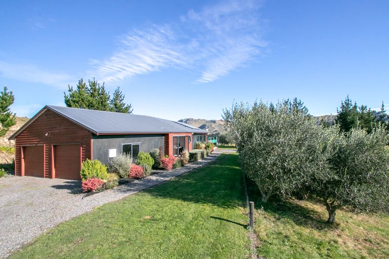 Photo of property in 824 Maraetotara Road, Maraetotara, Havelock North, 4294