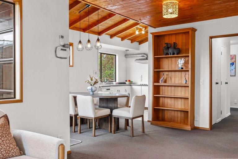 Photo of property in 1/86 Waimumu Road, Massey, Auckland, 0614