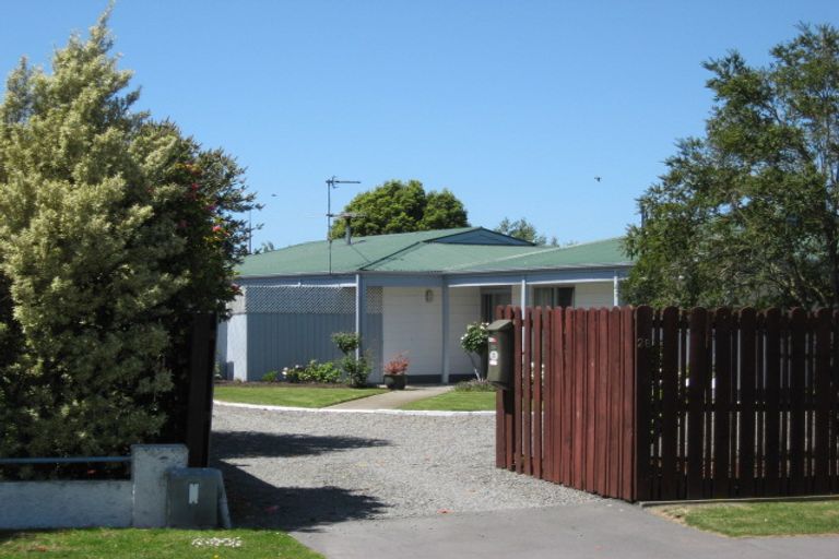 Photo of property in 28 Willock Street, Kaiapoi, 7630