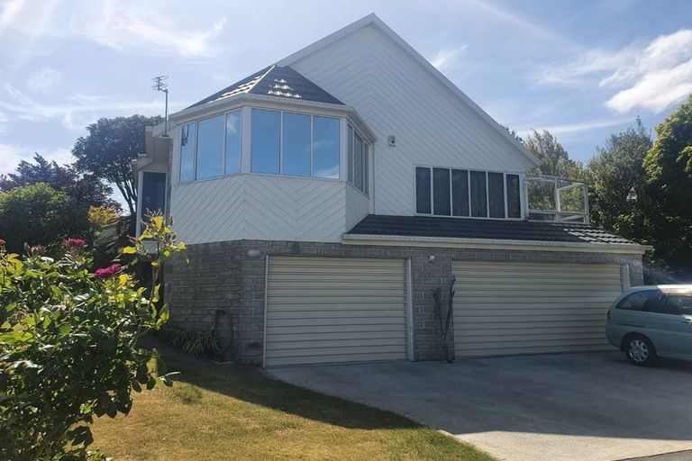 Photo of property in 4 Inglewood Place, Avonhead, Christchurch, 8042