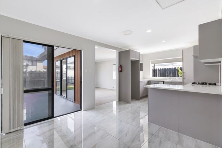 Photo of property in 2/18 Maunu Road, Papatoetoe, Auckland, 2025