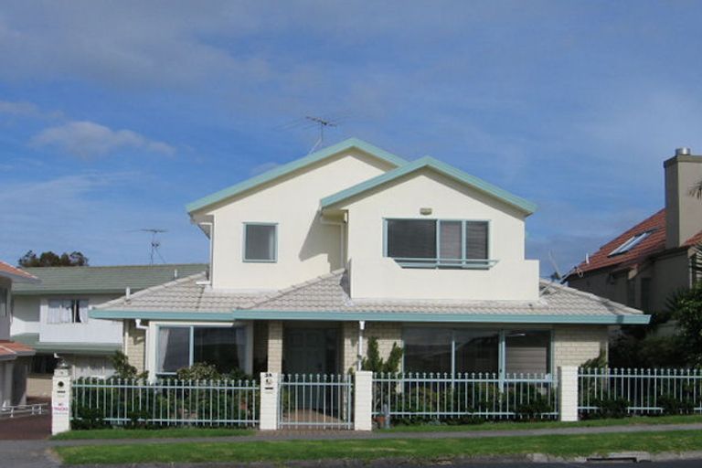 Photo of property in 23 Ganymede Place, Half Moon Bay, Auckland, 2012
