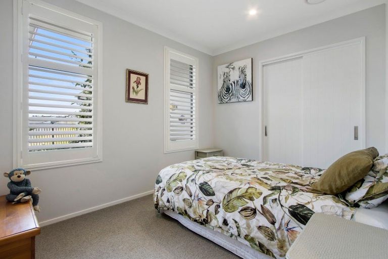 Photo of property in 49 Lakeside Terrace, Omokoroa, 3114