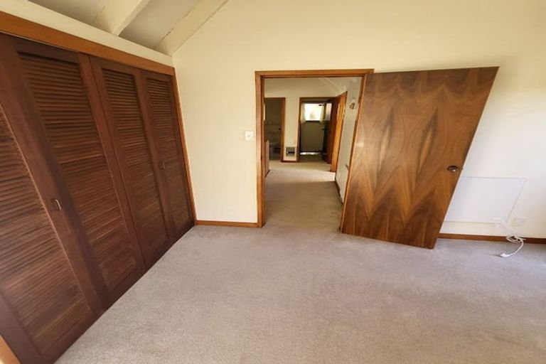 Photo of property in 7 Francis Bell Grove, Lowry Bay, Lower Hutt, 5013